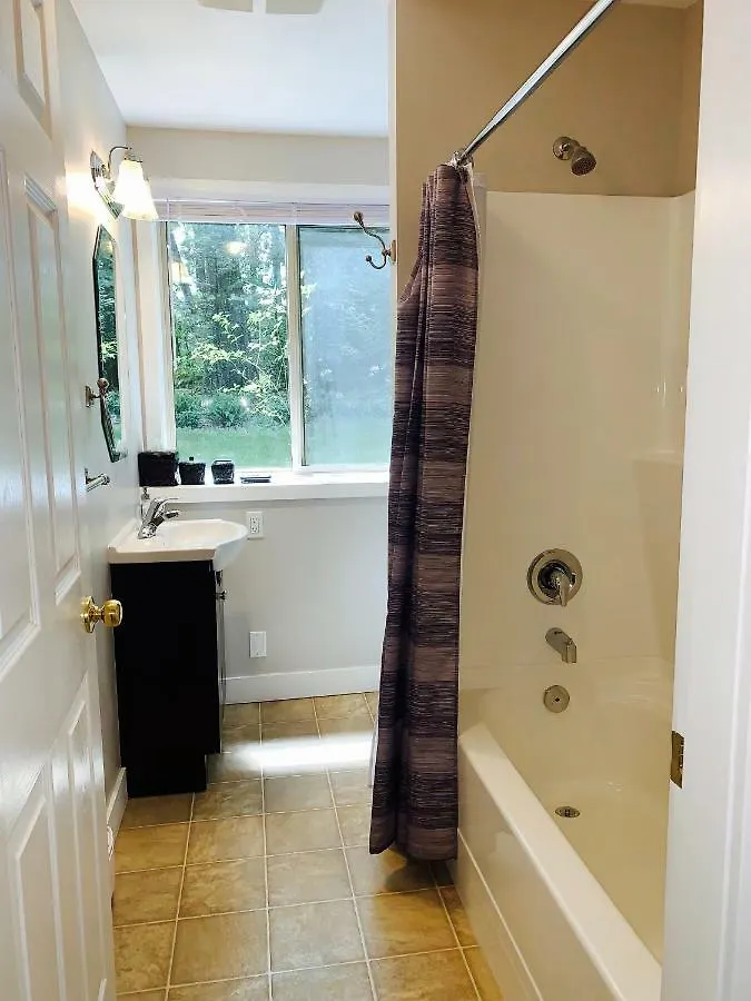 Maple View Bed And Breakfast Nanaimo Bed & Breakfast