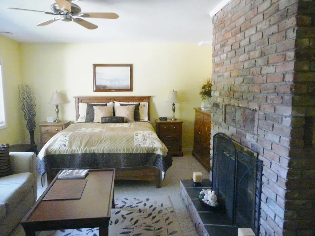 Maple View Bed And Breakfast Nanaimo Bed & Breakfast